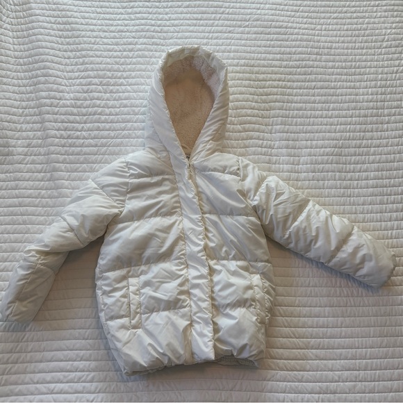 Old Navy Other - Old Navy White Puffer Jacket with Hood. Kids. Never Used. Size M (8)